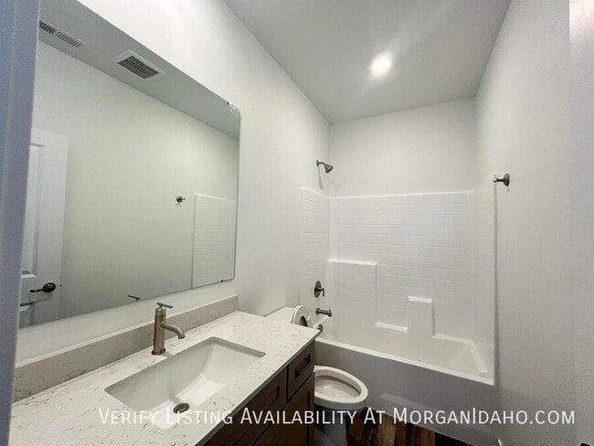 Building Photo - 8205 W Grey Alder Dr