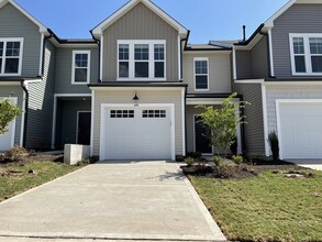 Building Photo - 604 Colby Pl