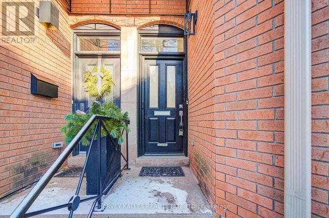 Building Photo - 34 Marlborough Ave