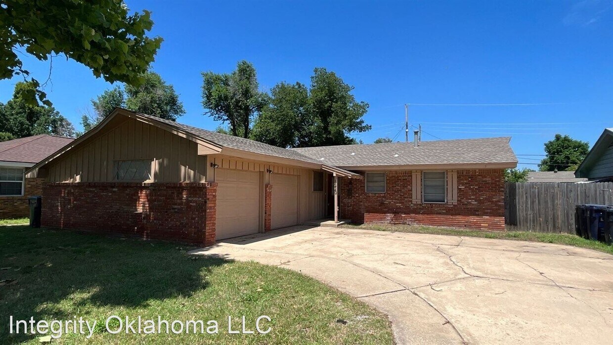 Primary Photo - 3 br, 2 bath House - 1220 N. Warren AVE