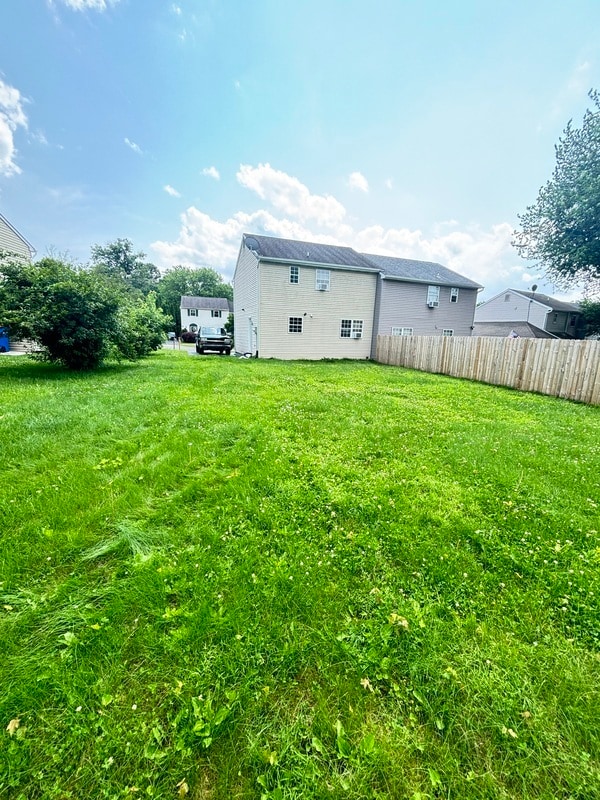 Building Photo - 447 Garland Cir