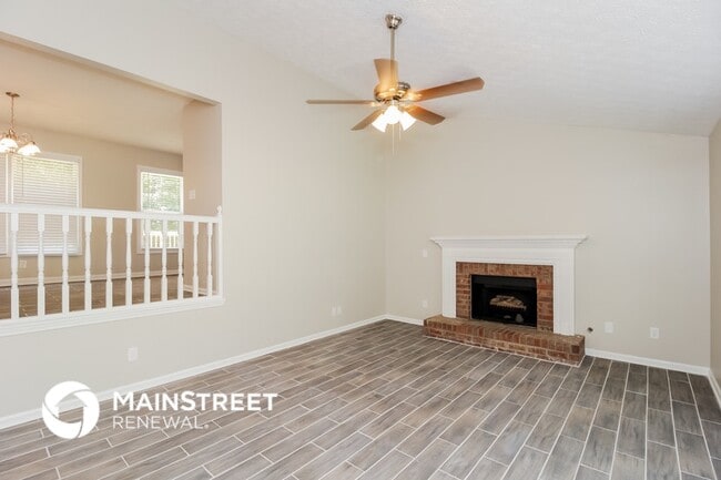 Building Photo - 227 Mill Pointe Dr