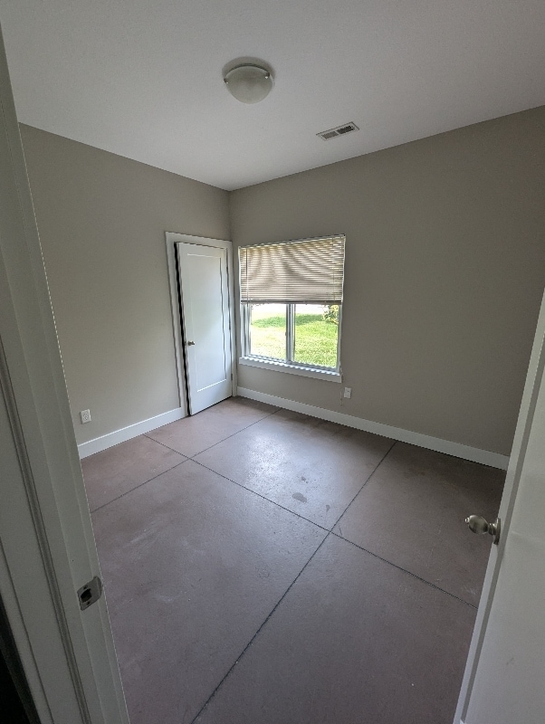 Building Photo - 5502 N Edwards Cir