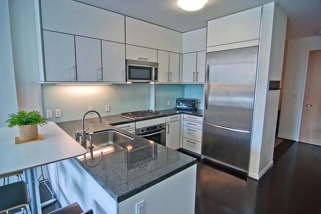 Foto del edificio - 201 Davey Glen Rd