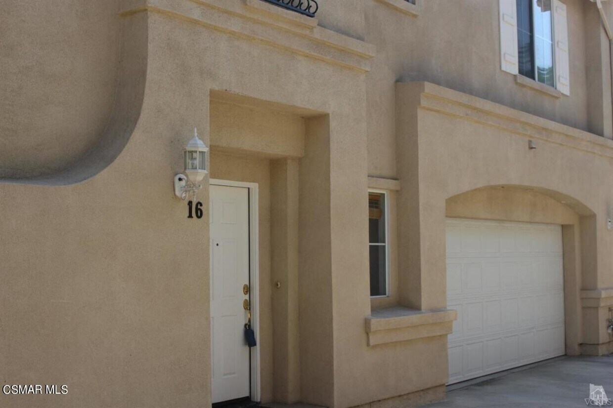 Foto principal - 5616 Etiwanda Ave