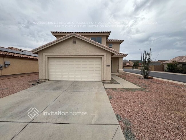 Building Photo - 12901 N El Frio St
