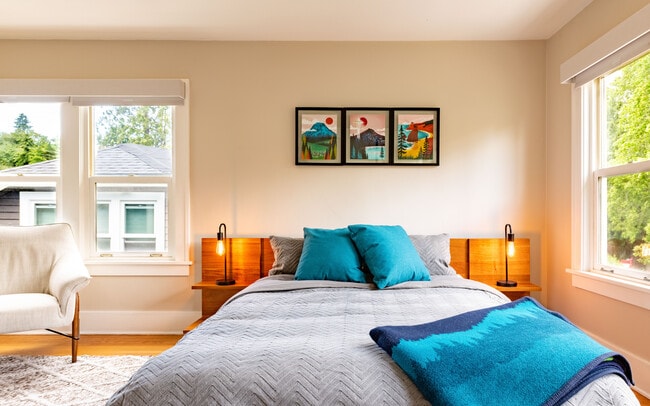 Foto del edificio - 1942 Boyer Ave E