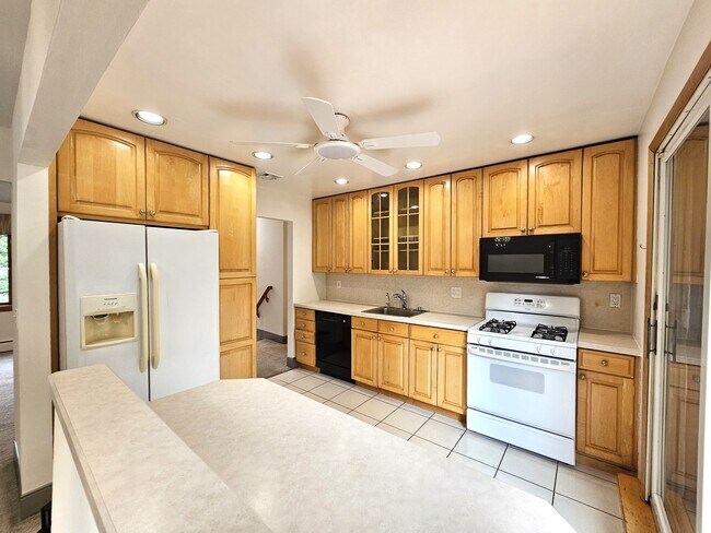 Foto del edificio - 9 Kitchell Pl