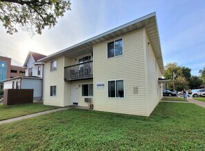 Building Photo - 1422 Vine St