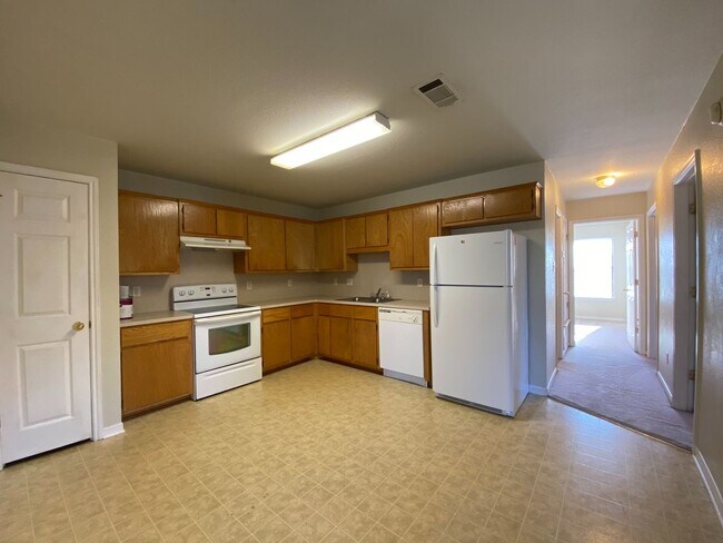 Building Photo - 108 Castellon Ct