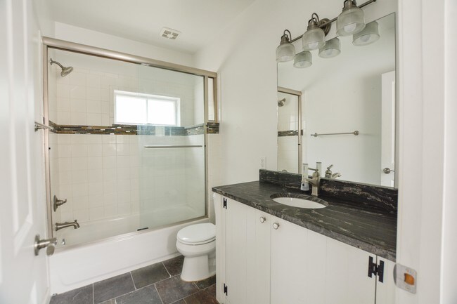 Building Photo - 1 bedroom in Charleston SC 29403