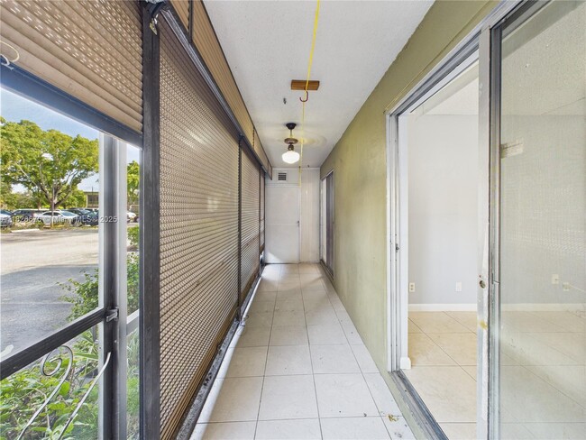 Building Photo - 4113 NW 88th Ave