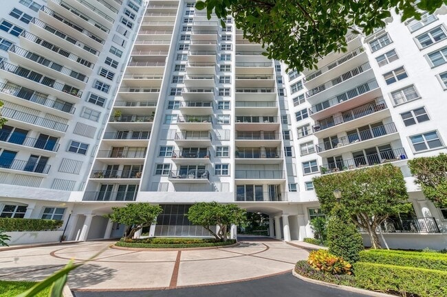 Photo - 1701 S Flagler Dr Apartment