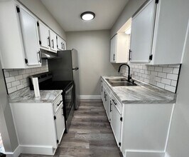 Building Photo - 1716 Franklin Ave Building Photo - 1716 Franklin Ave