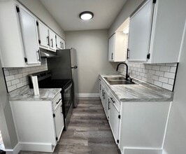 Building Photo - 1716 Franklin Ave Building Photo - 1716 Franklin Ave