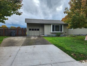 Building Photo - 750 Walker Rd
