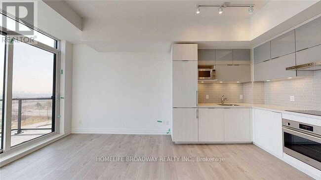 Building Photo - 8 Rouge Valley Dr W