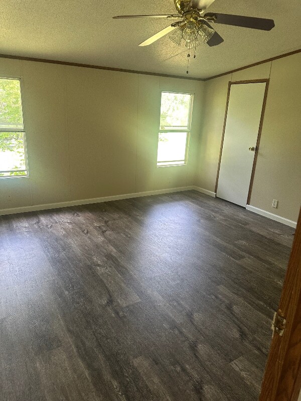 Foto del edificio - 125 Crescent Creek Ln