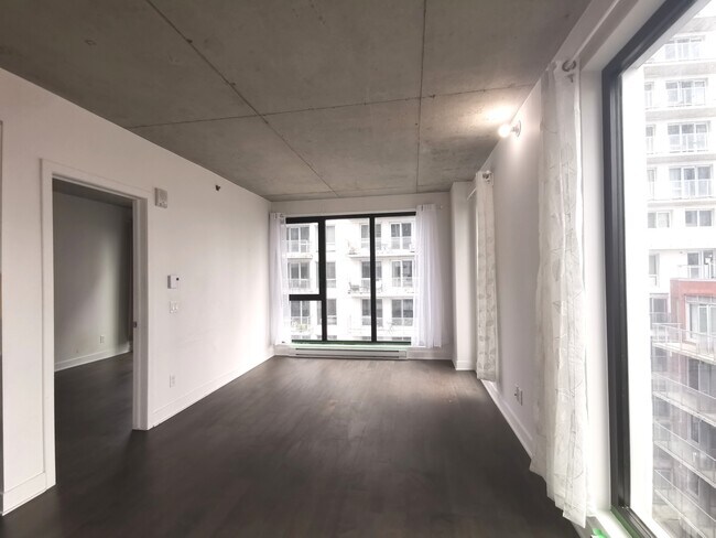 Photo du bâtiment - 738 Rue St-Paul Ouest