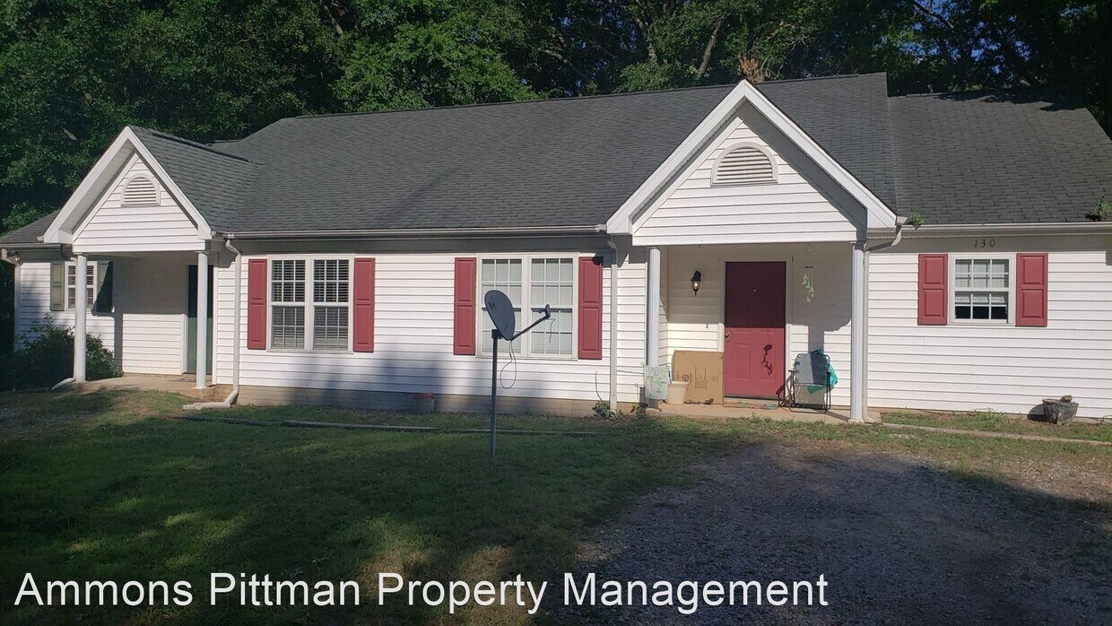 Primary Photo - 2 br, 2 bath House - 132 West Oak Avenue