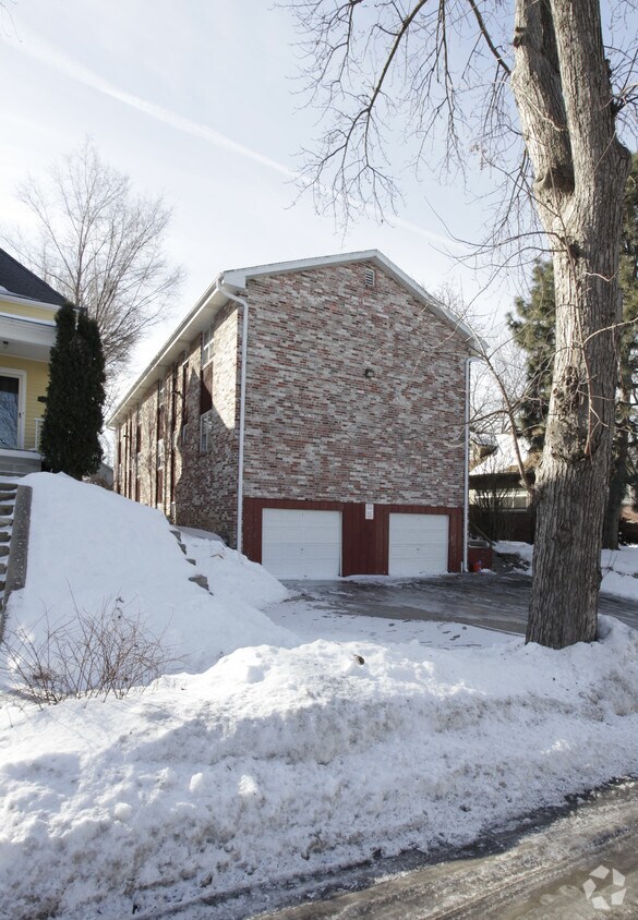 Building Photo - 4437 Franklin St