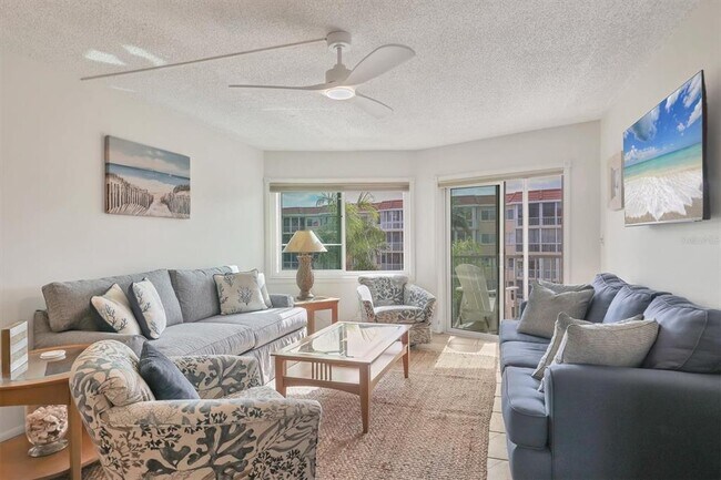 Building Photo - 1250 N Portofino Dr