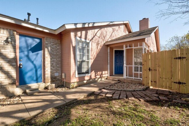Foto del edificio - 12207 Alderbrook Dr