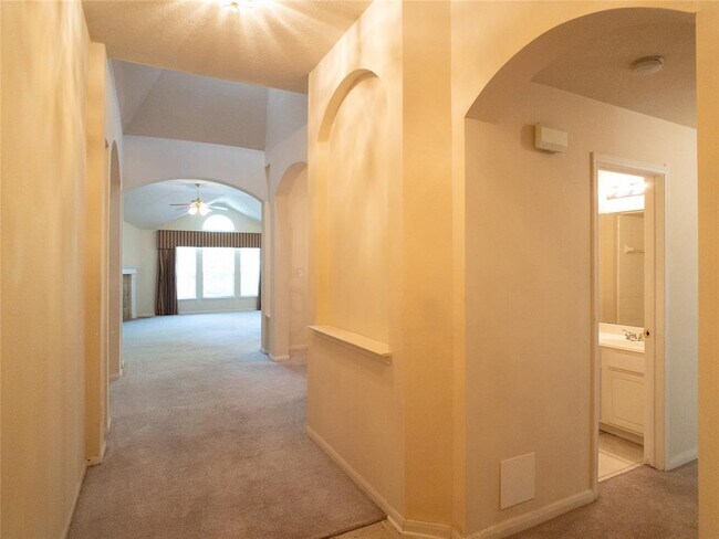 Building Photo - 17234 Rancho Verde Way