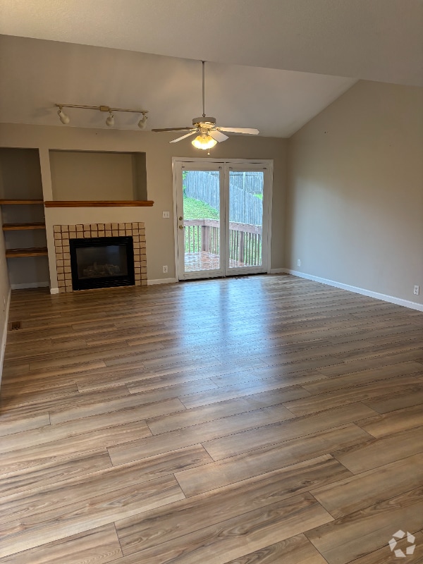 Building Photo - 4918 Stoneback Dr
