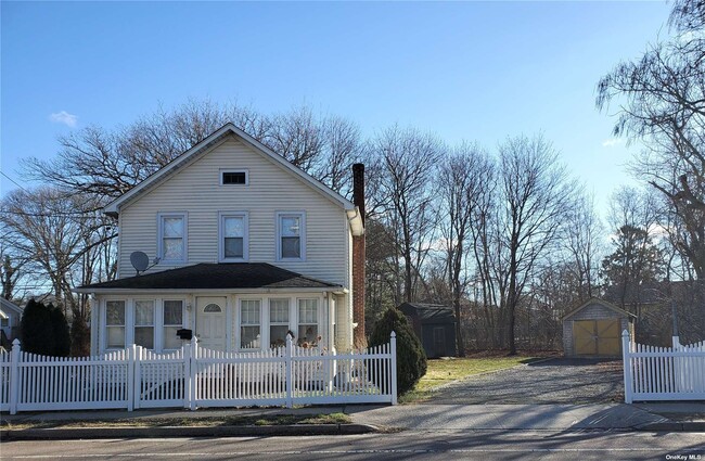 Building Photo - 321 Northville Turnpike