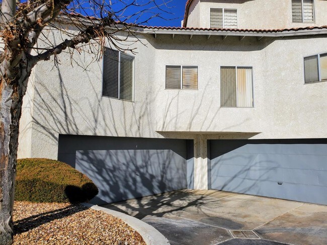 Building Photo - 14530 Nautical Ln