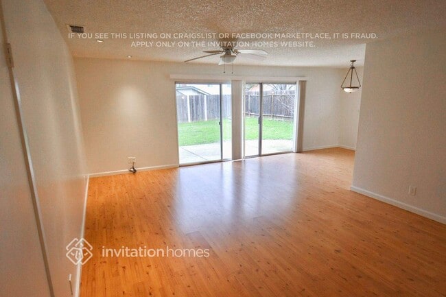 Foto del edificio - 5608 Coronado Way