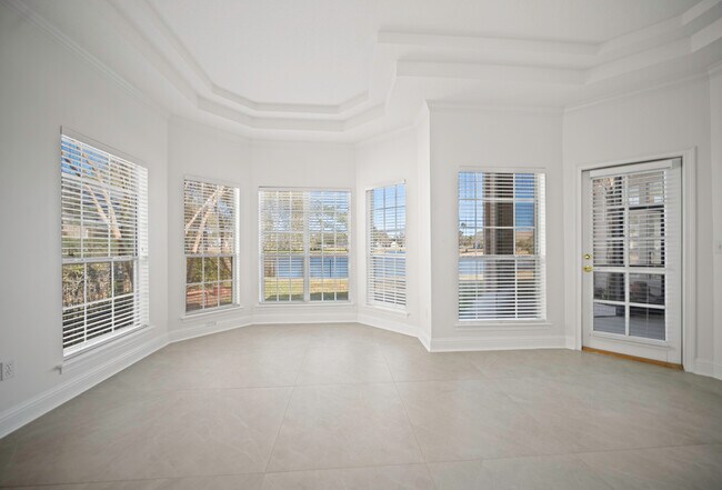 Foto del edificio - 10061 Vineyard Lake Rd E