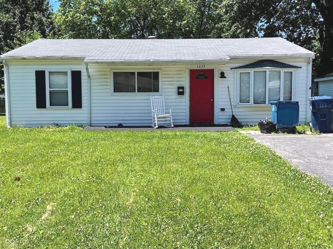 Foto principal - 1433 Hillcrest Dr