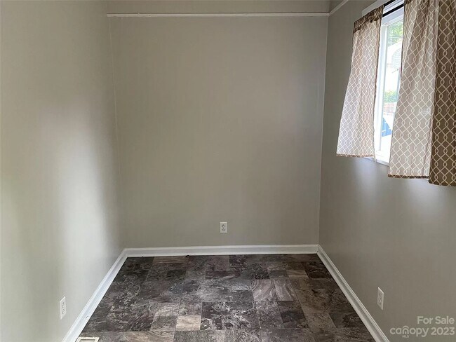 Photo - 234 Dawson St House