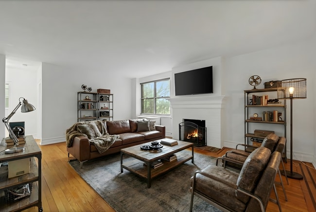 Photo - 100 E Palisade Ave Apartment