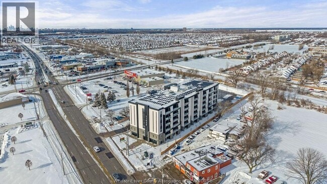 Photo du bâtiment - 11646 Tecumseh Rd E