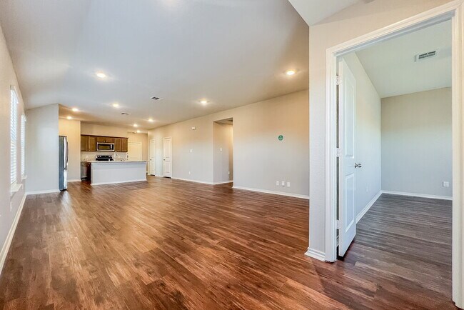 Building Photo - 1805 Tulipwood Dr