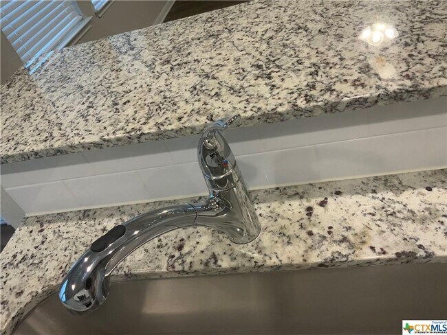 Foto del edificio - 7908 Lee Hall Loop