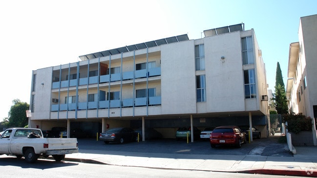 Building Photo - Tyrone Terrace