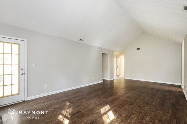 Building Photo - 1088 Helmer Rd