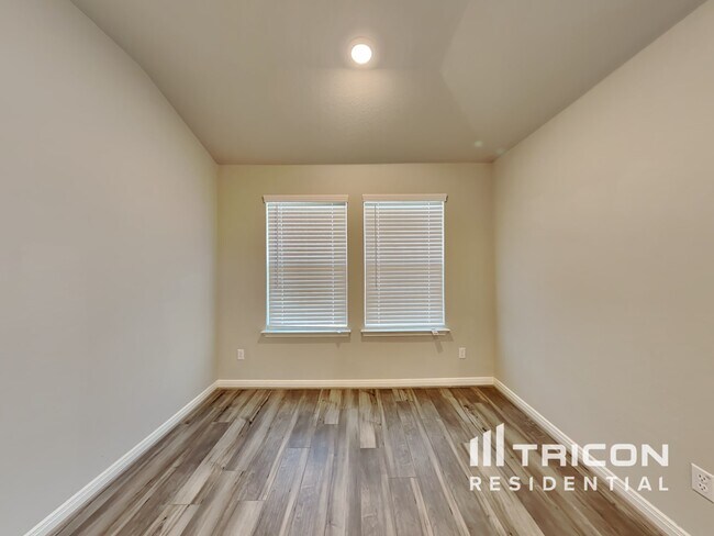 Building Photo - 5819 Nyla Way St. Hedwig TX