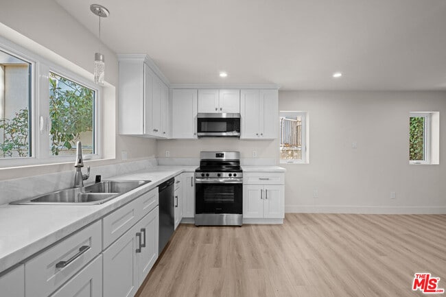 Building Photo - 1507 Edris Dr