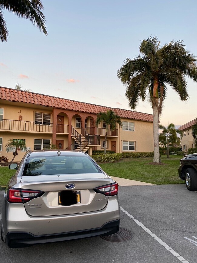 dedicated parking - 2600 S Kanner Hwy