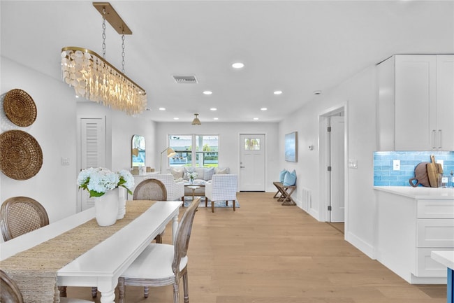 Foto del edificio - 3735 101st Ave N