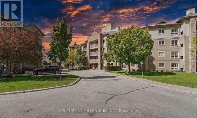 Building Photo - 8 Dayspring Cir