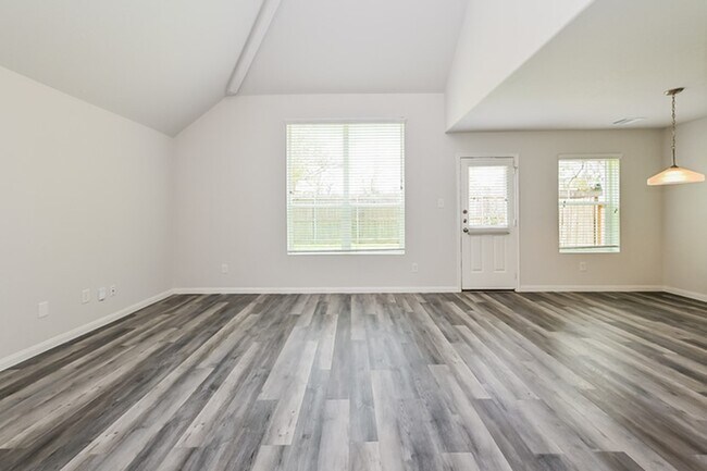 Foto del edificio - 5818 Northern Oak St