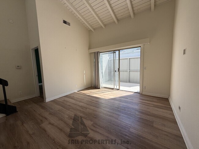 Foto del edificio - 2951 S Fairview St