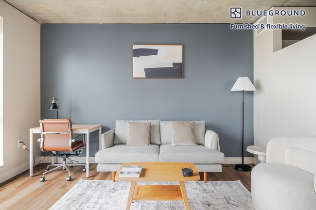 Building Photo - 101 Taylor Ave N