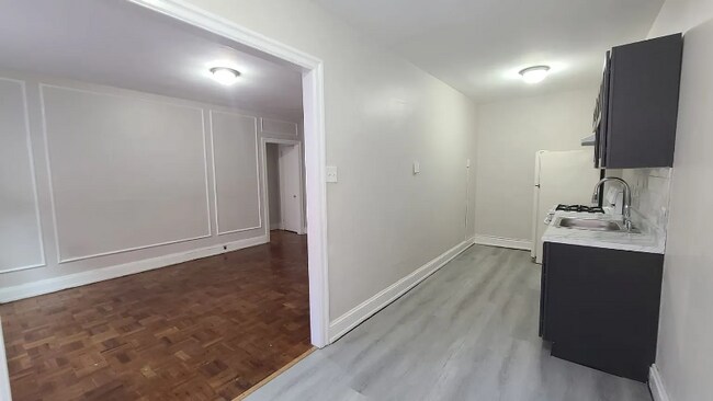 Foto del edificio - 6820 Ludlow St